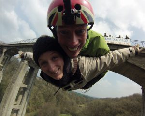 Faites un vrai saut en élastique dans les meilleurs conditions